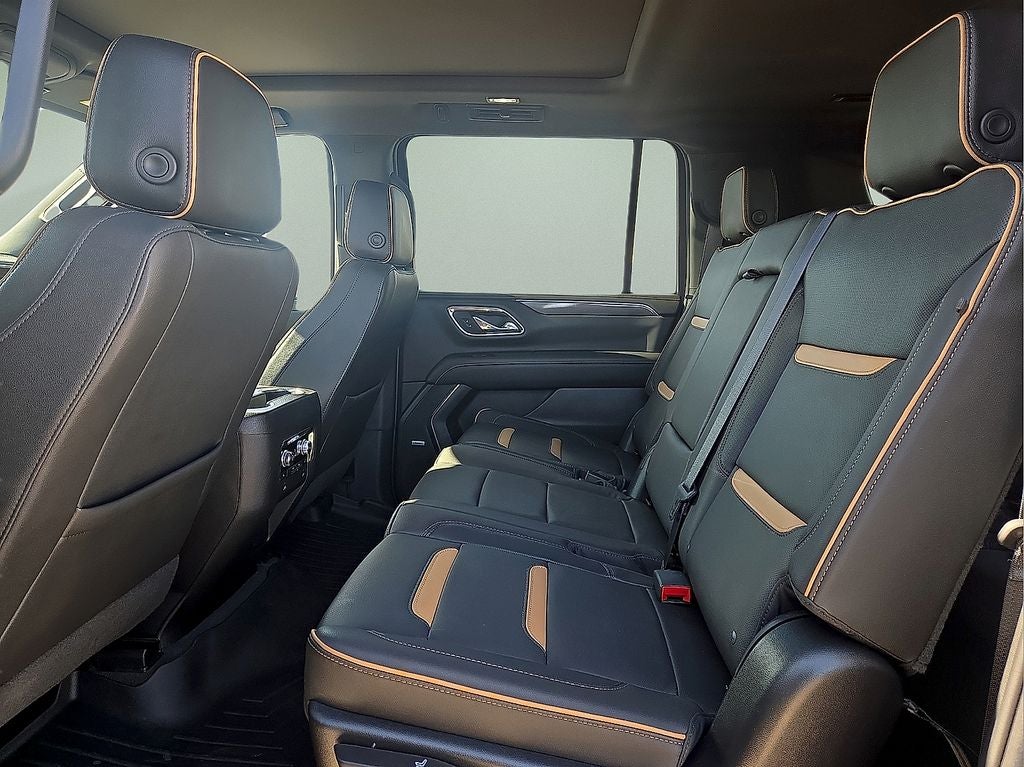 2023 GMC Yukon XL AT4