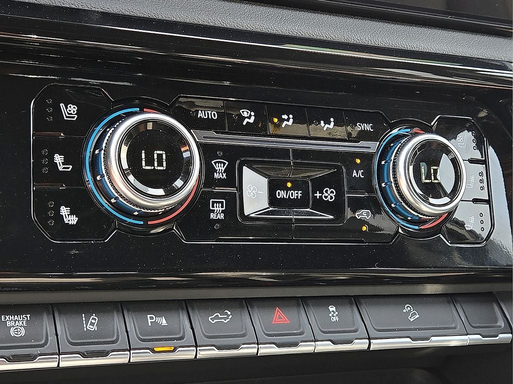 2025 GMC Sierra 2500HD AT4