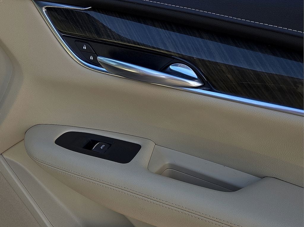 2018 Cadillac XT5 Base