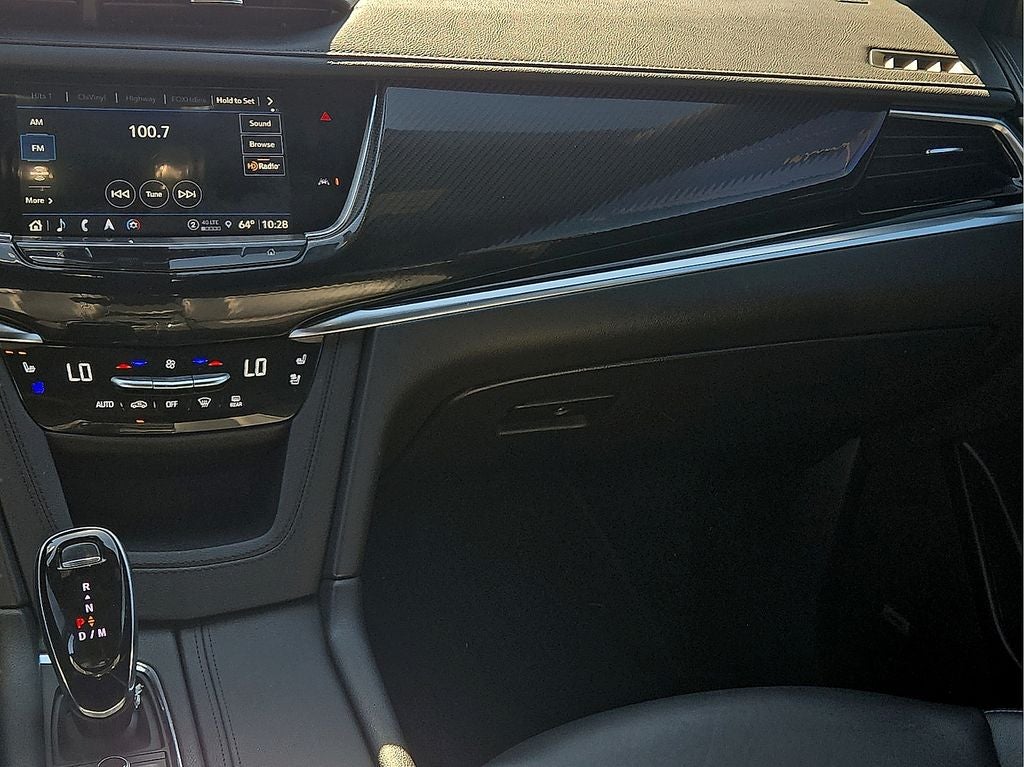 2025 Cadillac XT6 Sport