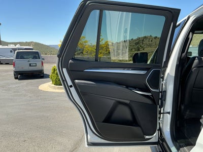 2025 Cadillac Escalade Sport
