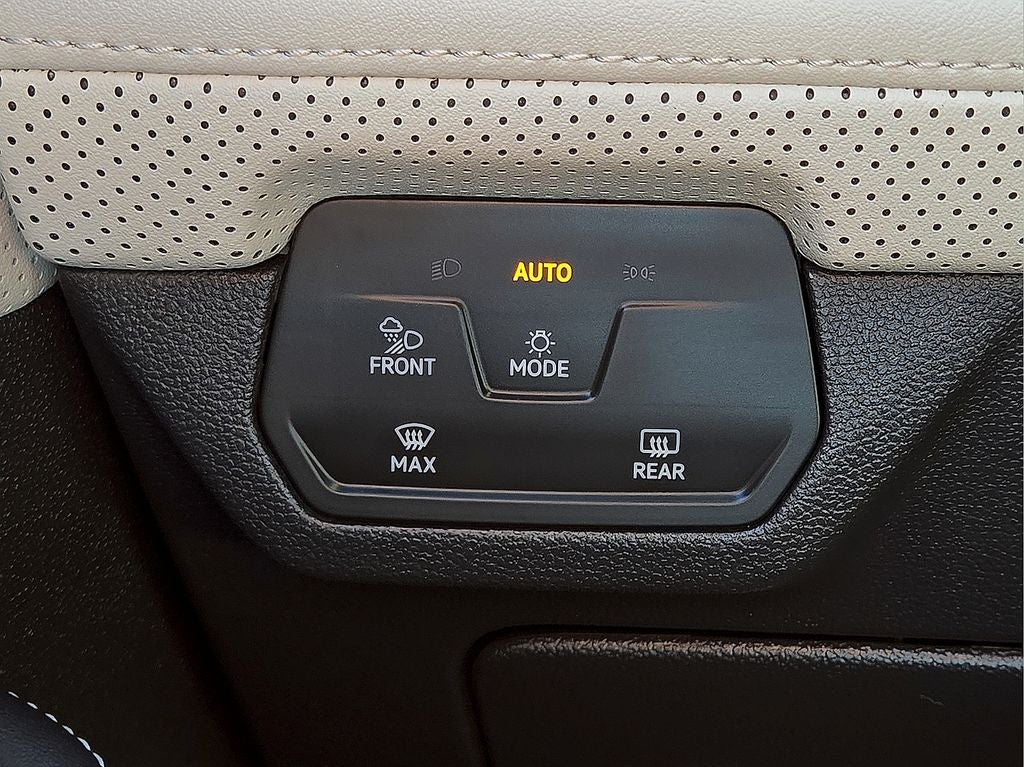 2025 Volkswagen Atlas Cross Sport 2.0T SEL Premium R-Line