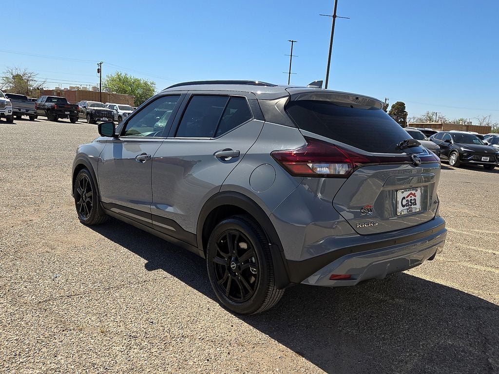 2023 Nissan Kicks SR