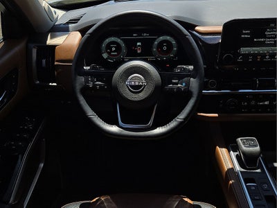 2024 Nissan Pathfinder Platinum