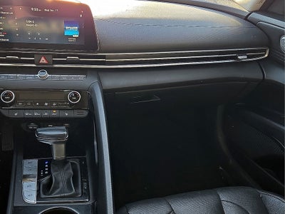 2022 Hyundai Elantra Limited