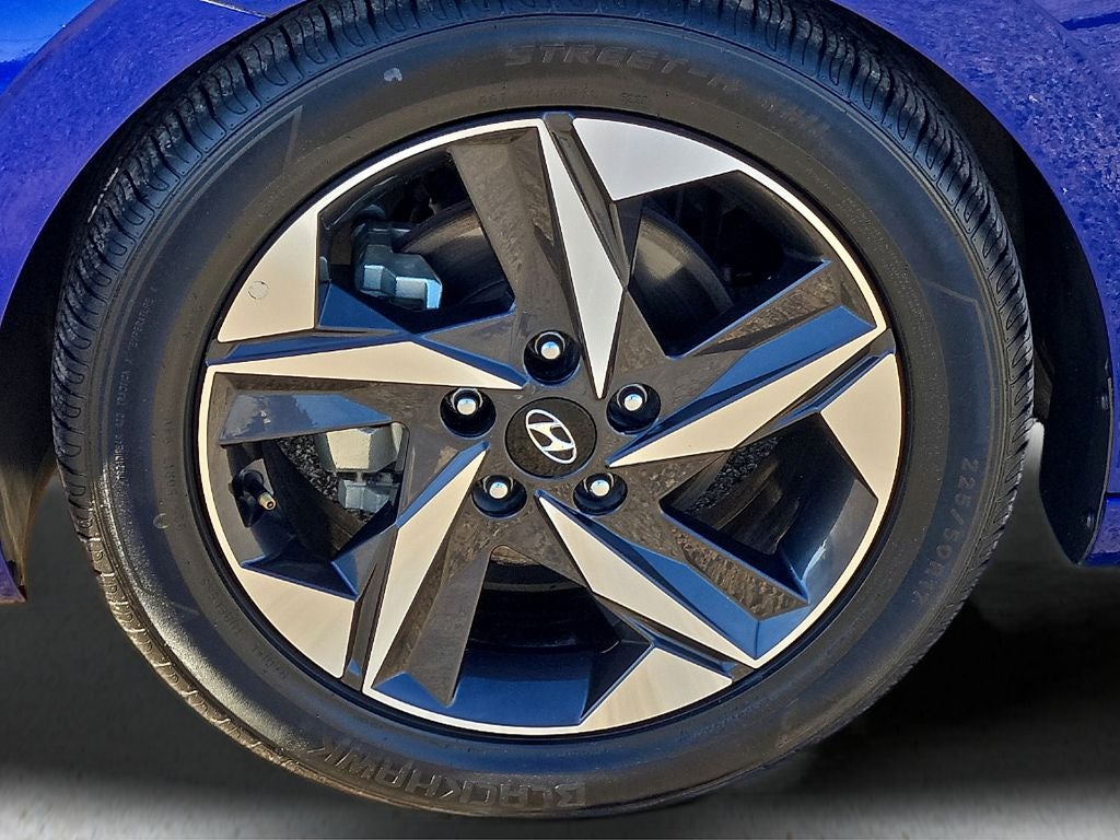 2022 Hyundai Elantra Limited