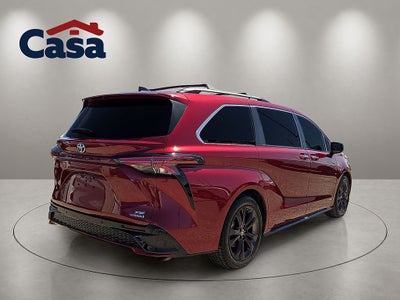 2021 Toyota Sienna XSE 7 Passenger