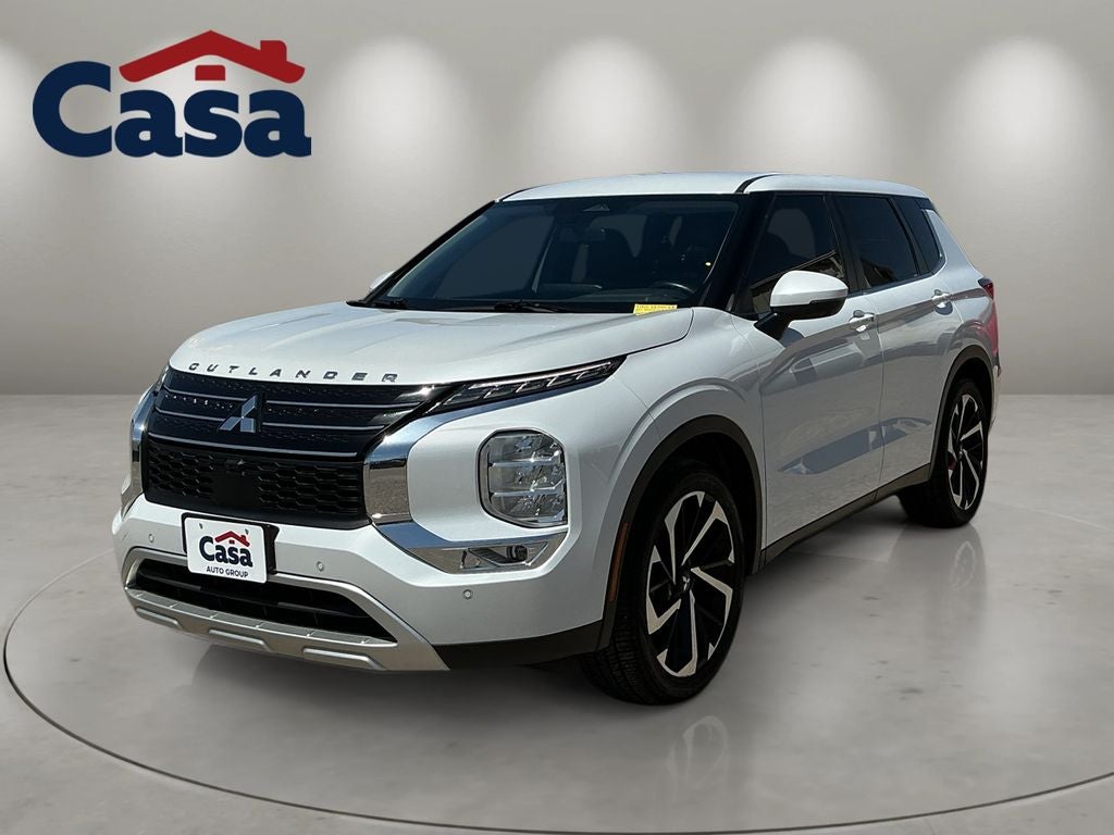2023 Mitsubishi Outlander SE