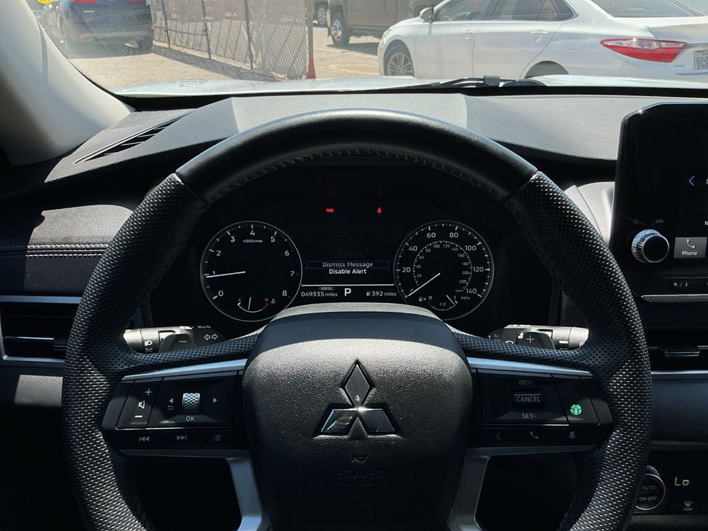 2023 Mitsubishi Outlander SE