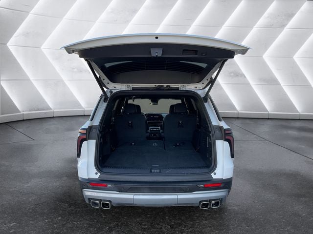 2025 Chevrolet Traverse FWD LT