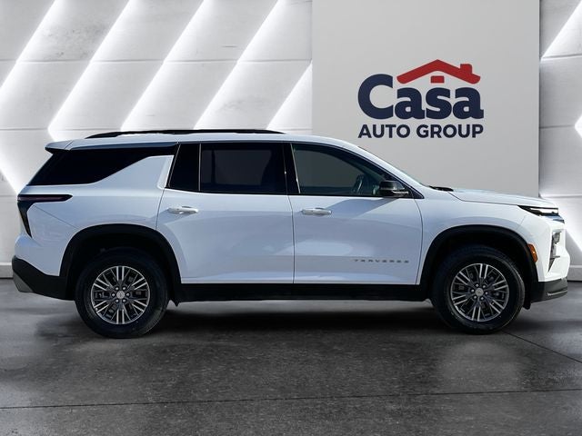 2025 Chevrolet Traverse FWD LT