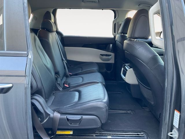 2022 Kia Carnival EX