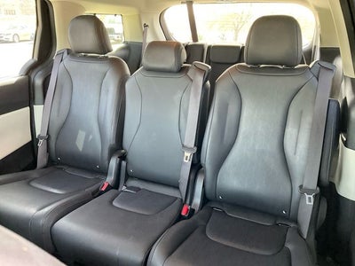 2023 Kia Carnival SX