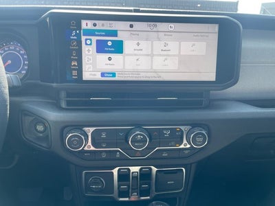 2024 Jeep Gladiator Sport