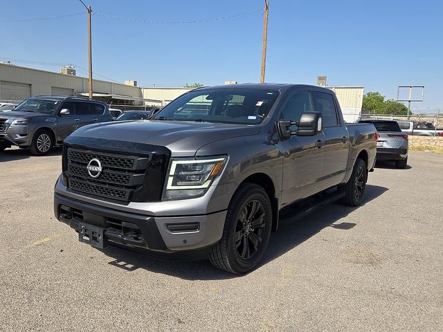 2023 Nissan Titan SV