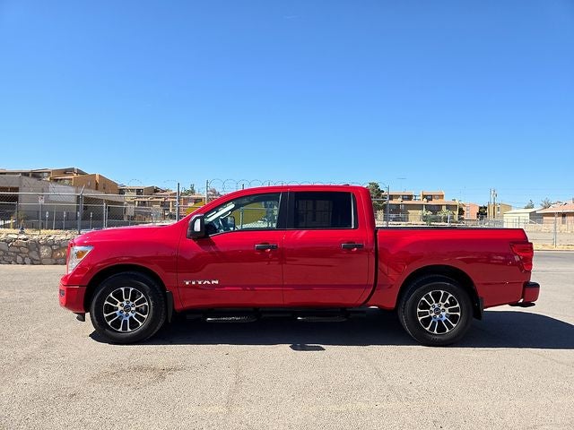 2024 Nissan Titan SV