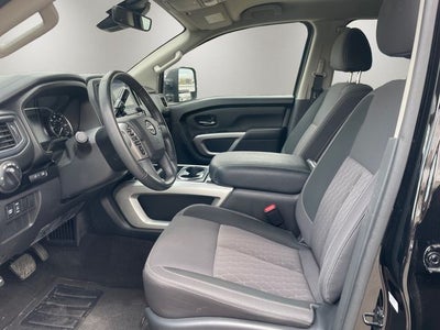 2024 Nissan TITAN XD Crew Cab SV