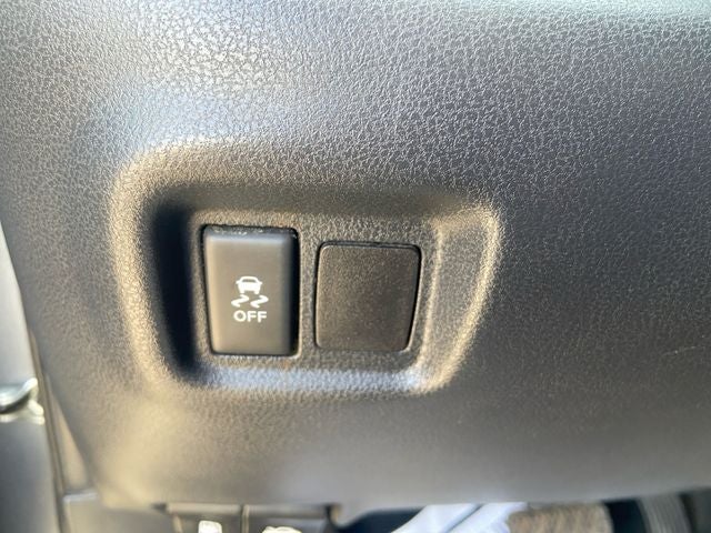 2019 Nissan Versa 1.6 SV Nissan Certified Select