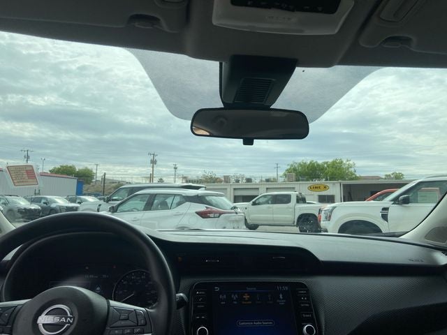 2022 Nissan Kicks SV