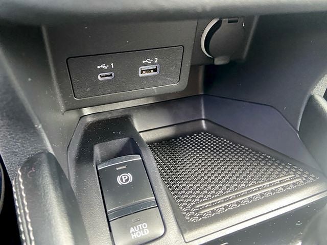 2023 Nissan Kicks SR Nissan Certified