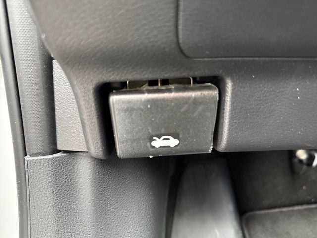 2025 Nissan Kicks SV NISSAN CERTFIED