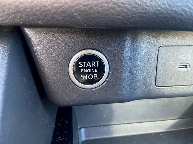 2022 Nissan Rogue SV Nissan Certified Select