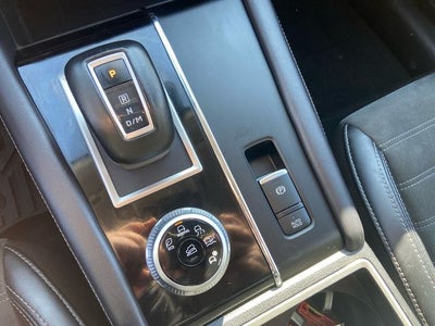 2024 Mitsubishi Outlander Base