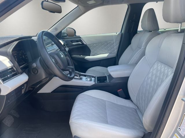 2023 Mitsubishi Outlander SEL