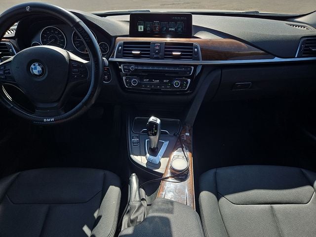 2017 BMW 3 Series 320i