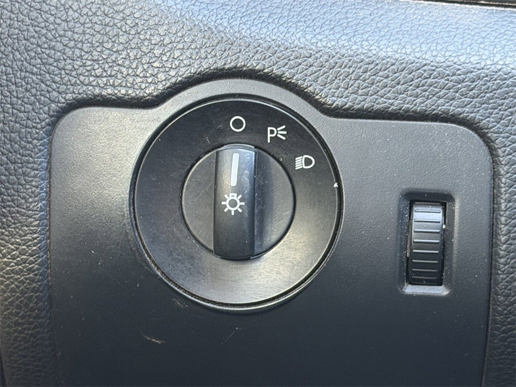 2014 Ford Mustang V6