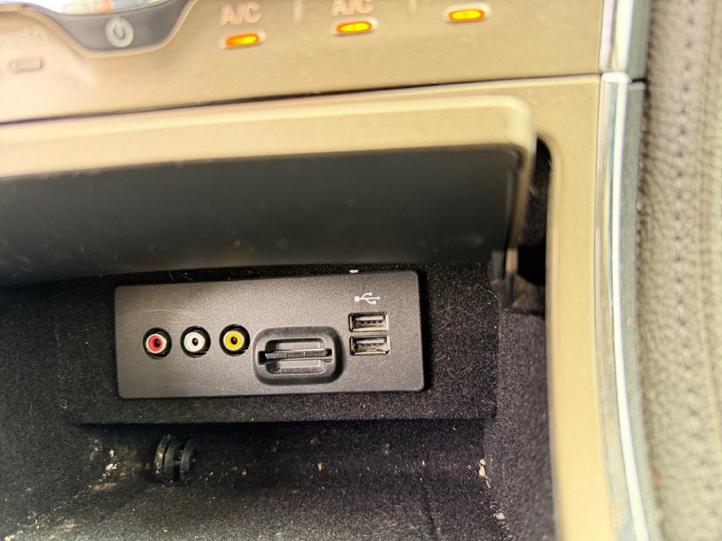 2013 Lincoln MKX Base