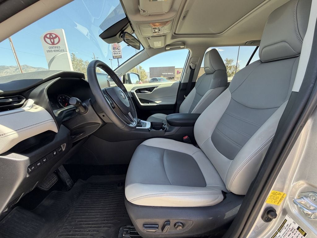 2020 Toyota RAV4 XLE Premium