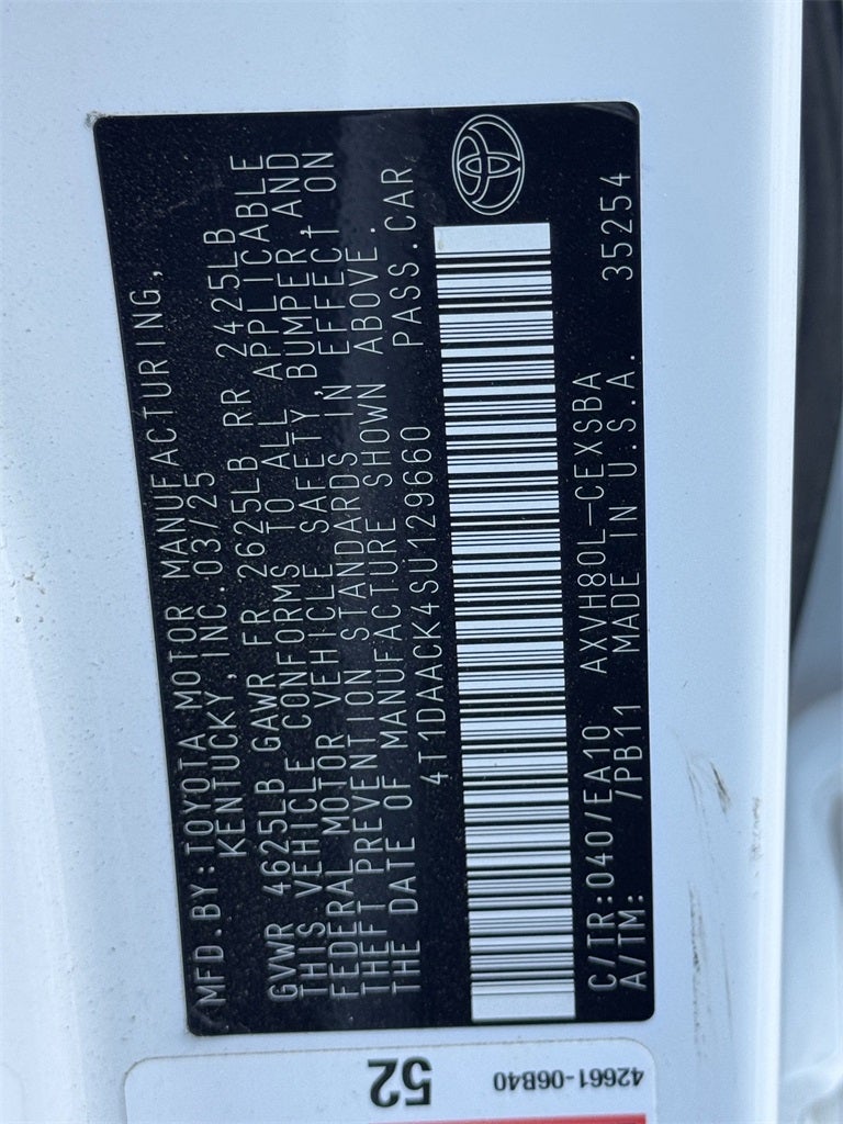 2025 Toyota Camry SE