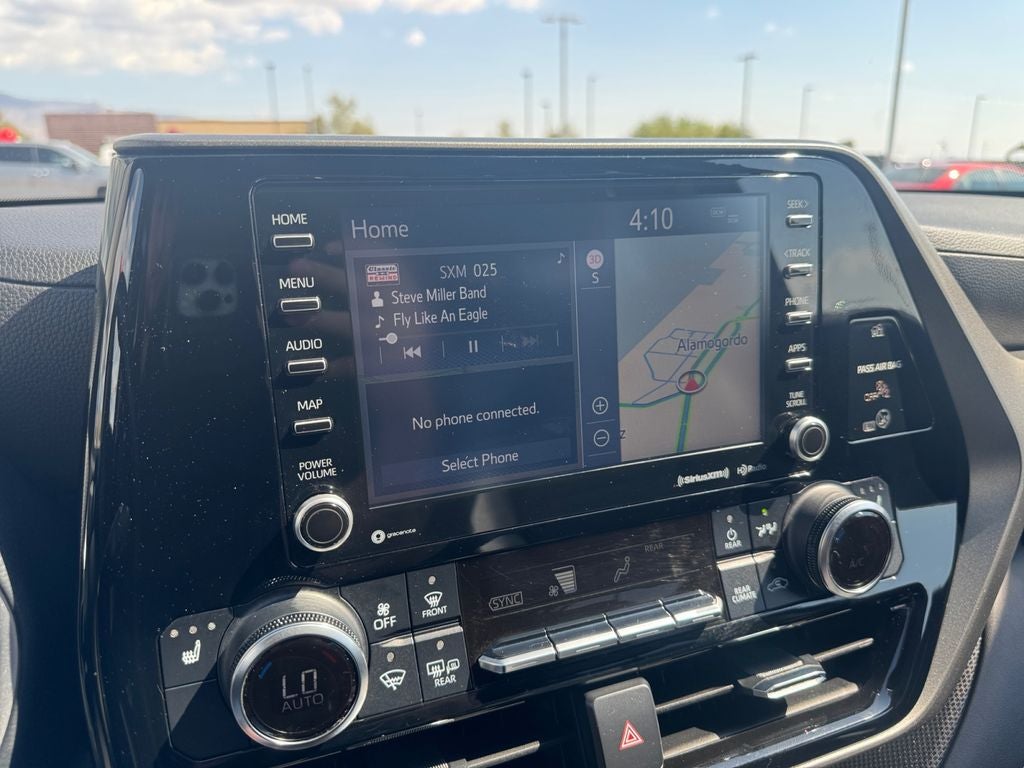 2022 Toyota Highlander Hybrid XLE