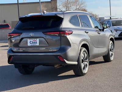 2025 Toyota Highlander XLE