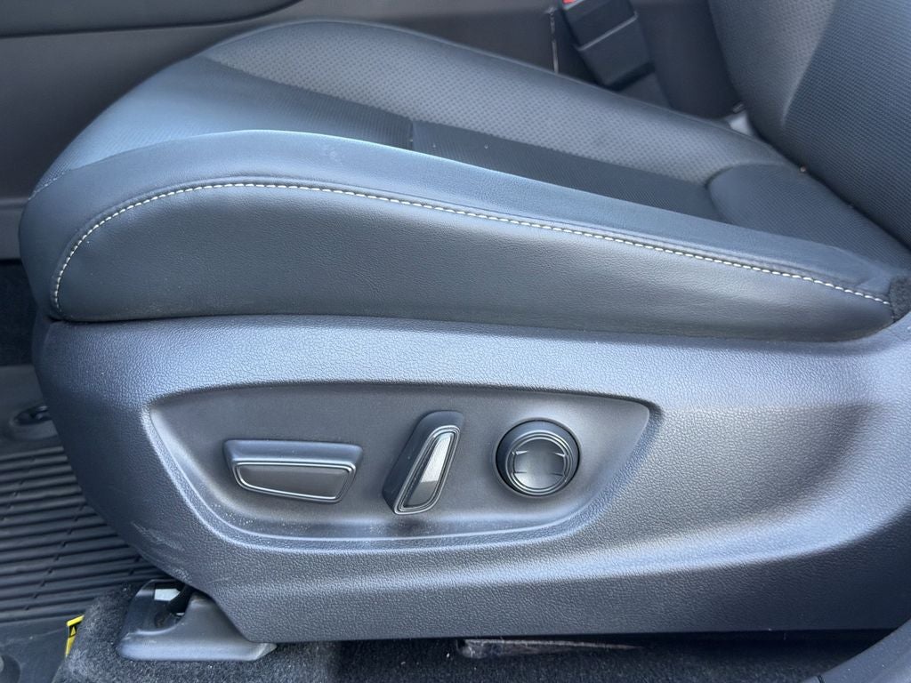 2025 Toyota Crown Signia XLE