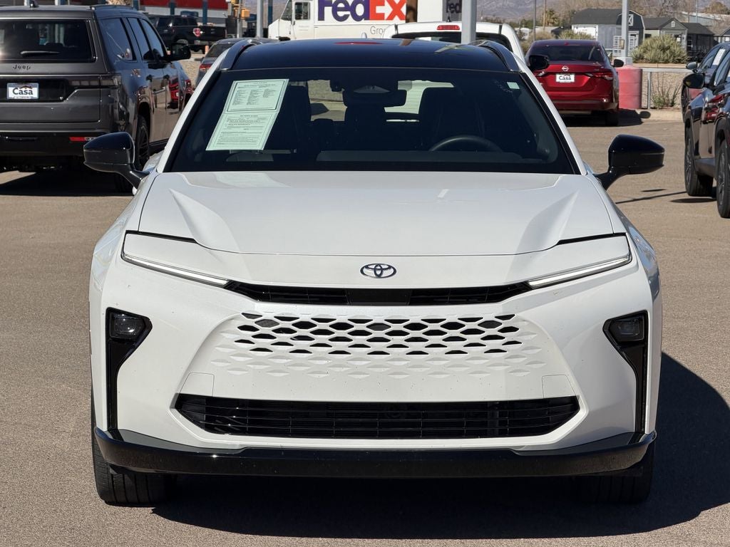 2025 Toyota Crown Signia XLE