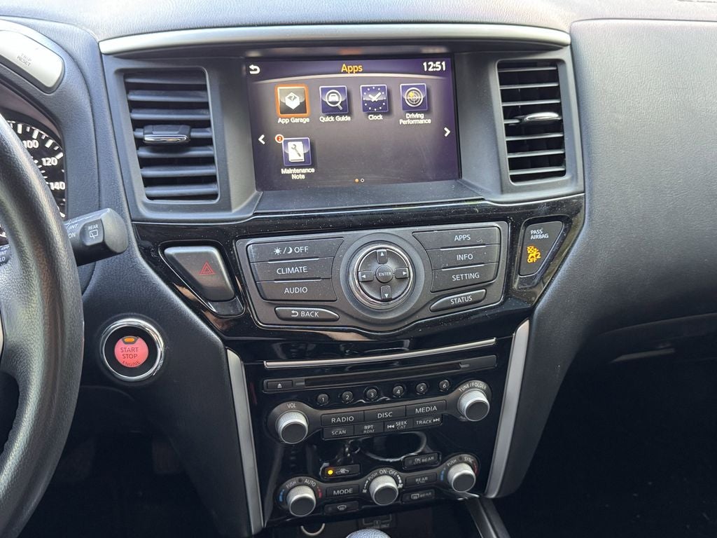 2020 Nissan Pathfinder SV