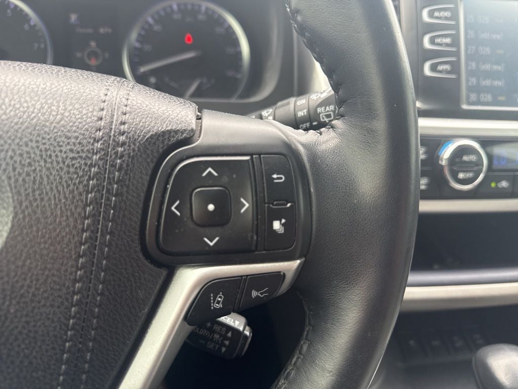 2018 Toyota Highlander SE