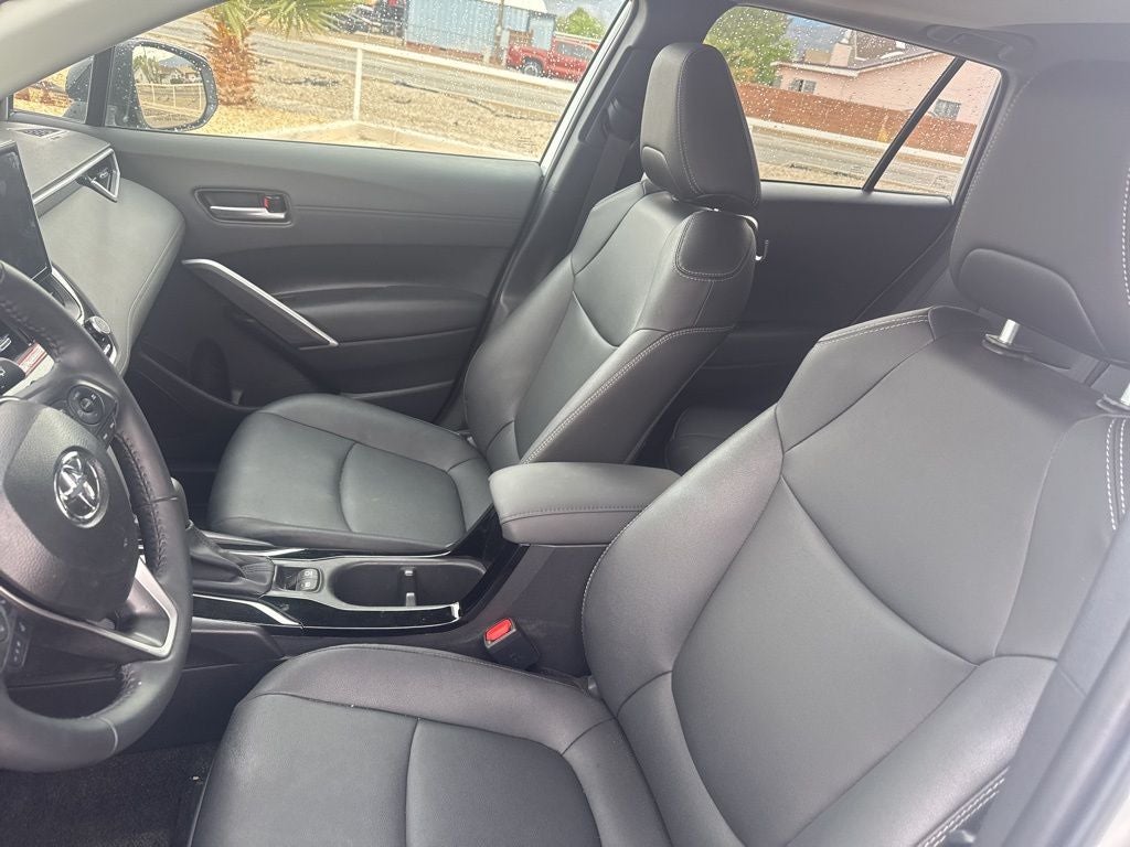 2025 Toyota Corolla Cross XLE