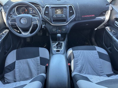 2016 Jeep Cherokee Sport