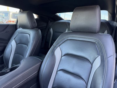 2023 Chevrolet Camaro RWD Coupe 2LT