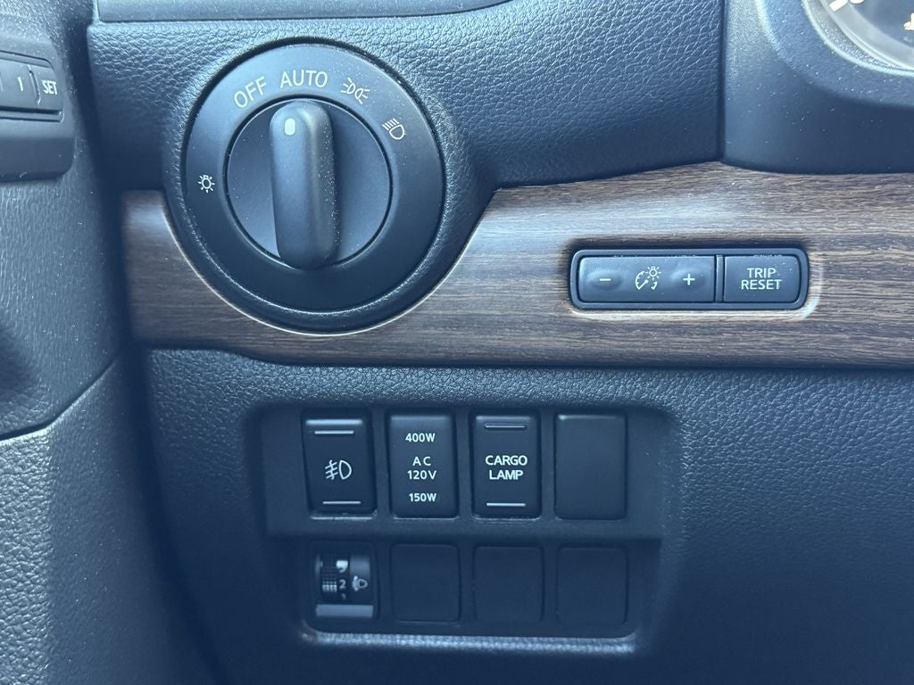 2017 Nissan TITAN Platinum Reserve