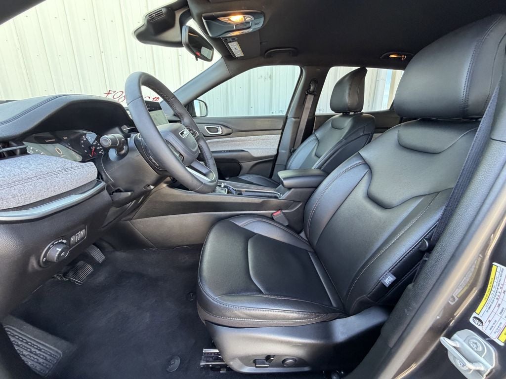 2024 Jeep Compass Latitude Lux FWD