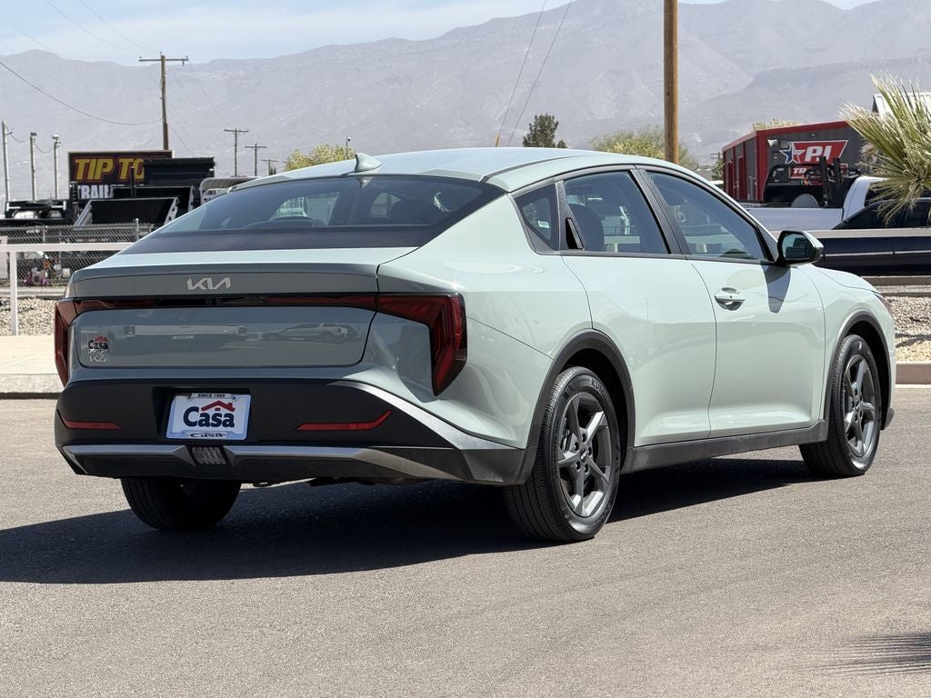 2025 Kia K4 LXS