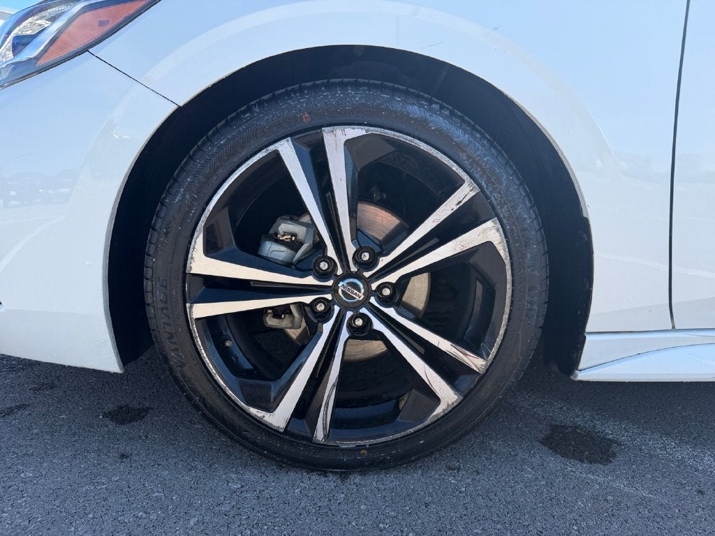 2022 Nissan Sentra SR Xtronic CVT