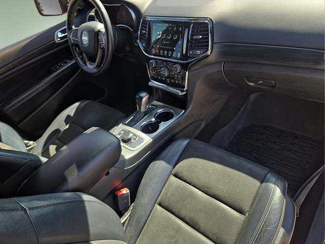 2020 Jeep Grand Cherokee Laredo