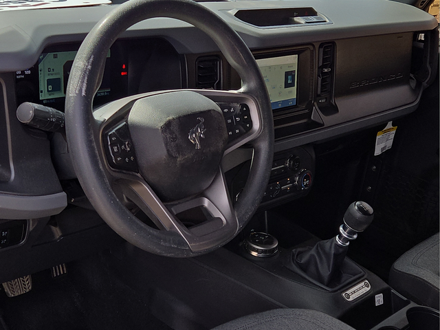 2023 Ford Bronco Base