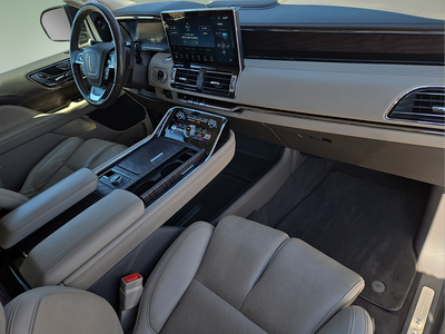2022 Lincoln Navigator L Reserve