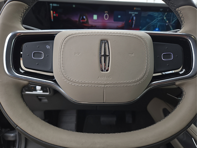 2025 Lincoln Nautilus Reserve